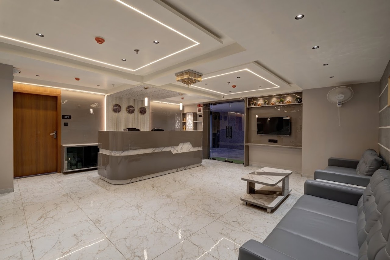 Hotel Shrimad Villa lobby